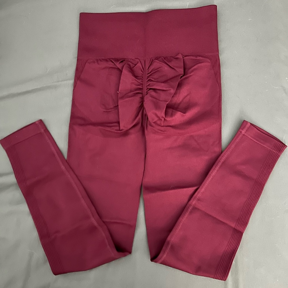Butt scrunch leggings
